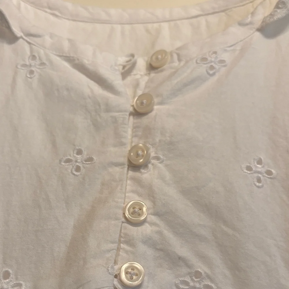 GAP White Eyelet‎ Sundress for Girls - Classic Summer Dress Size S 6-7)